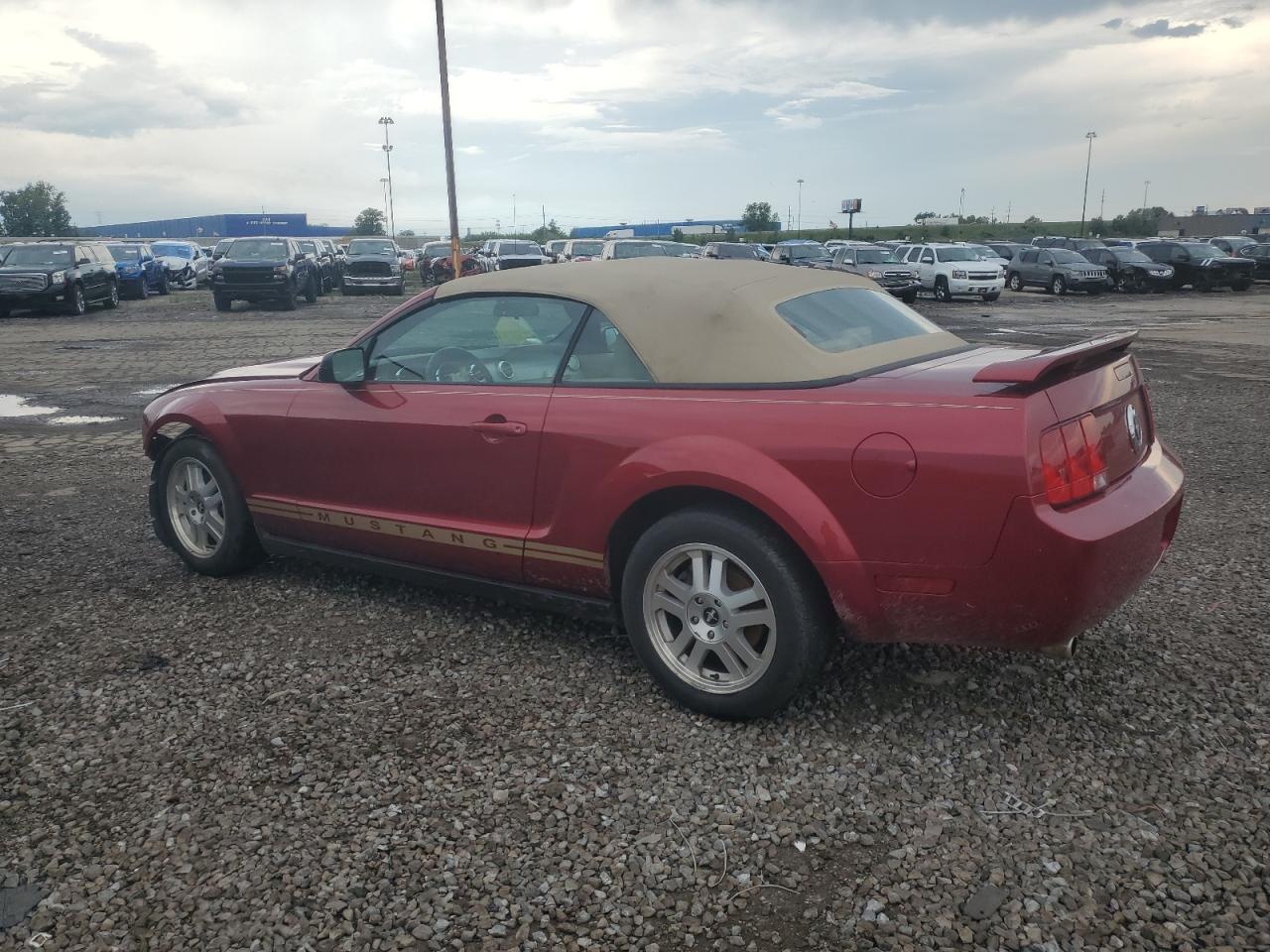 FORD ALL Models 2007 VIN 1ZVFT84N175259709 фото 2