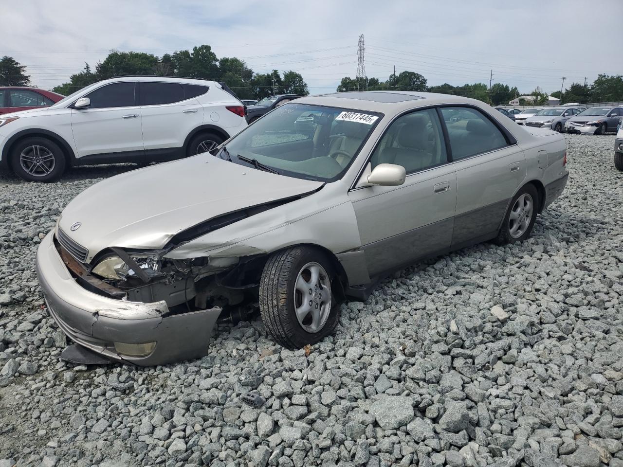 1998 Lexus Es 300 იყიდება Mebane-ში, NC - Front End