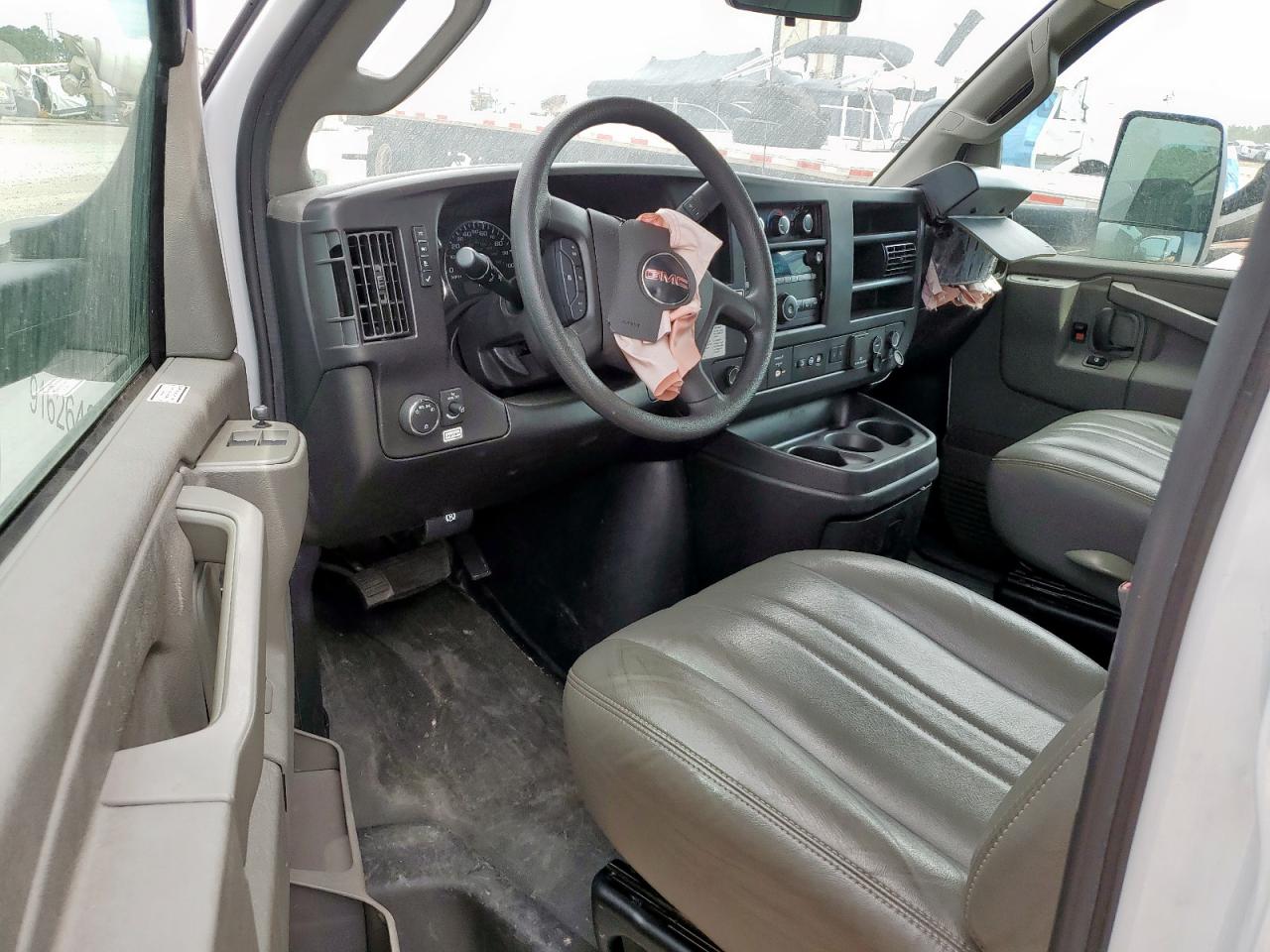 2022 GMC Savana Cutaway G3500 VIN: 7GZ37TC75NN005971 Lot: 65620885
