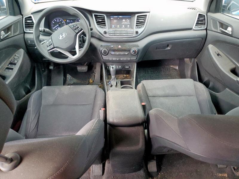  HYUNDAI TUCSON 2018 Granatowy