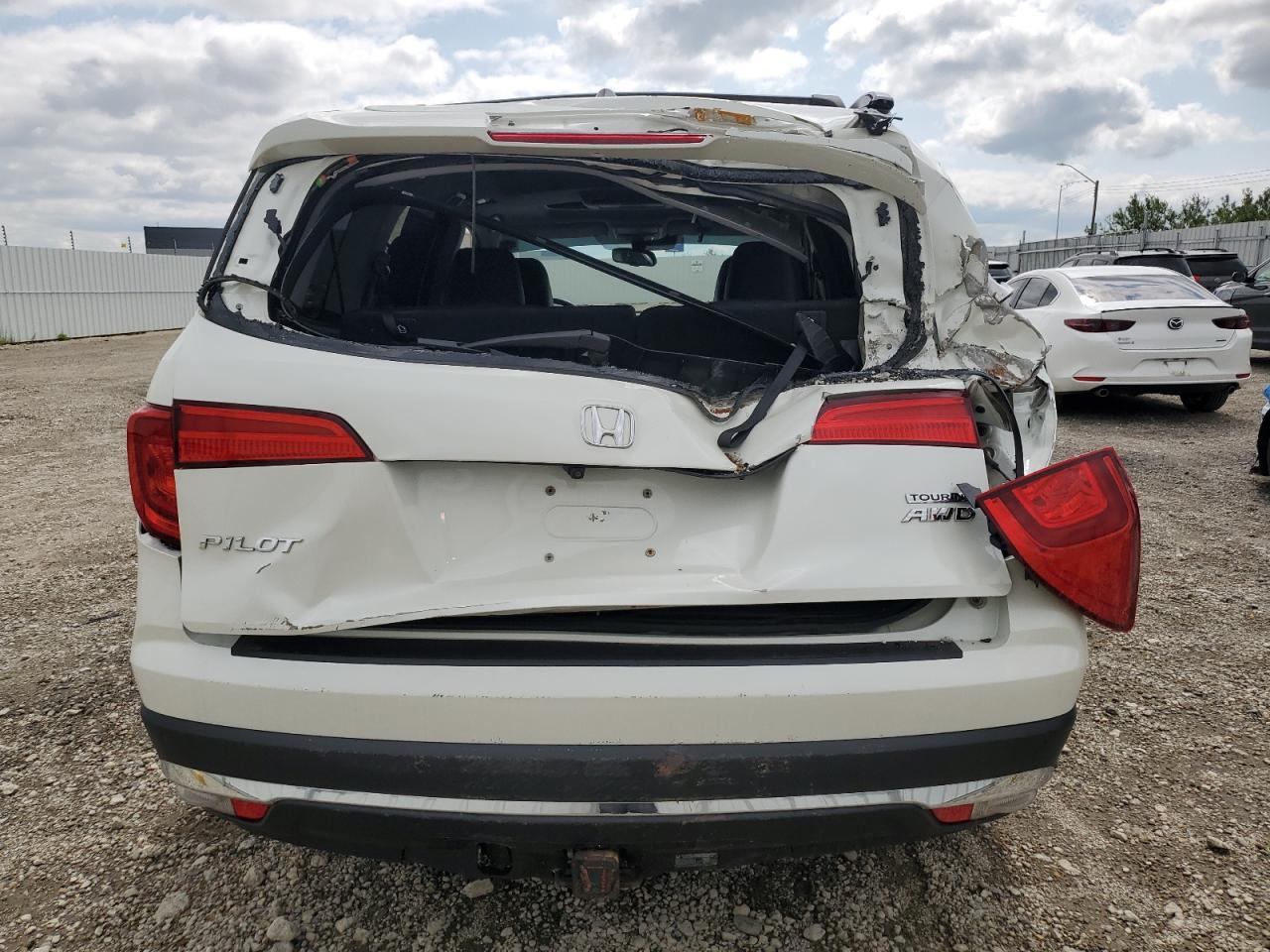 2017 Honda Pilot Touring VIN: 5FNYF6H92HB500018 Lot: 62134835