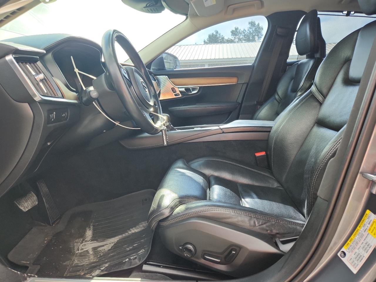 2017 Volvo S90 T6 Inscription VIN: YV1A22ML5H1001711 Lot: 61249505