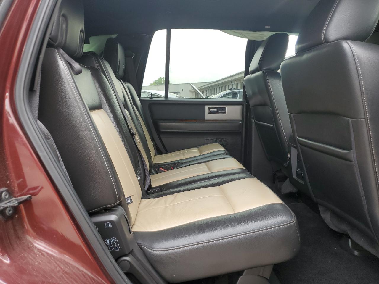 2010 Ford Expedition Eddie Bauer VIN: 1FMJU1H5XAEB72924 Lot: 62545325