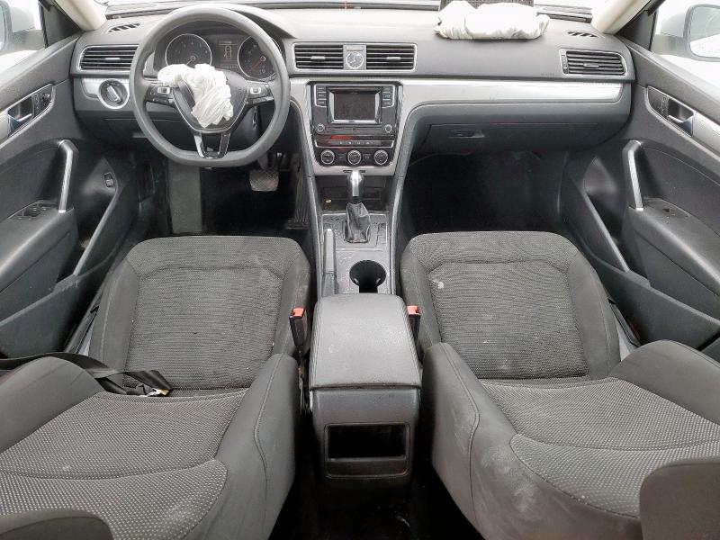  VOLKSWAGEN PASSAT 2017 Сріблястий