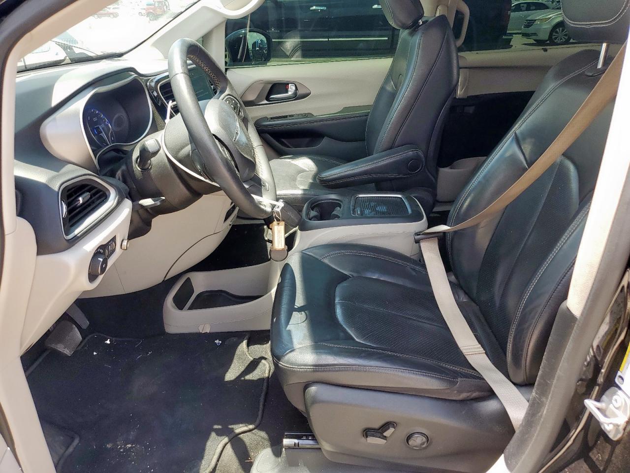 2022 Chrysler Pacifica Touring L VIN: 2C4RC1BG0NR194069 Lot: 61858375