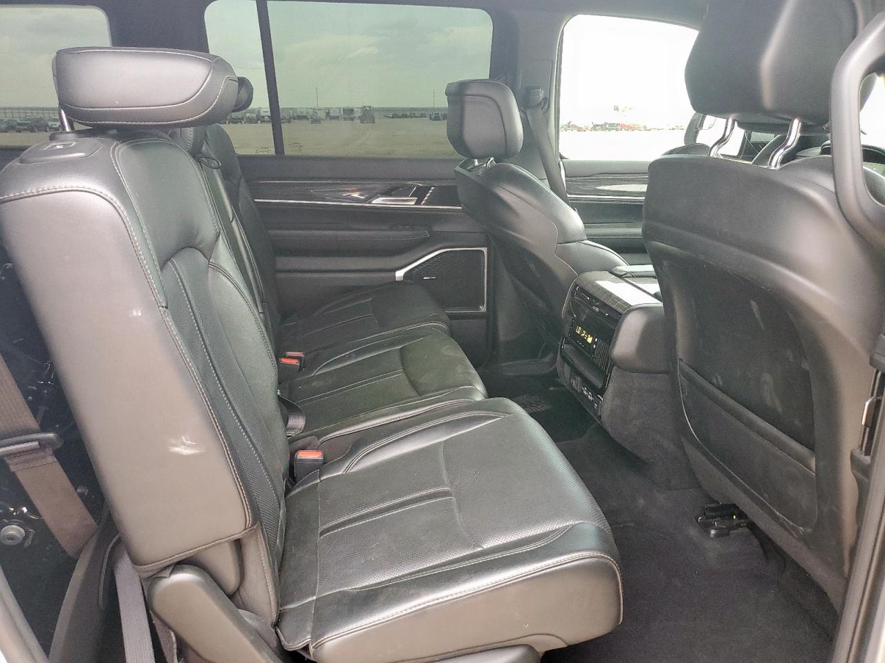 2022 Jeep Wagoneer Series Iii VIN: 1C4SJUDT4NS168124 Lot: 59951125