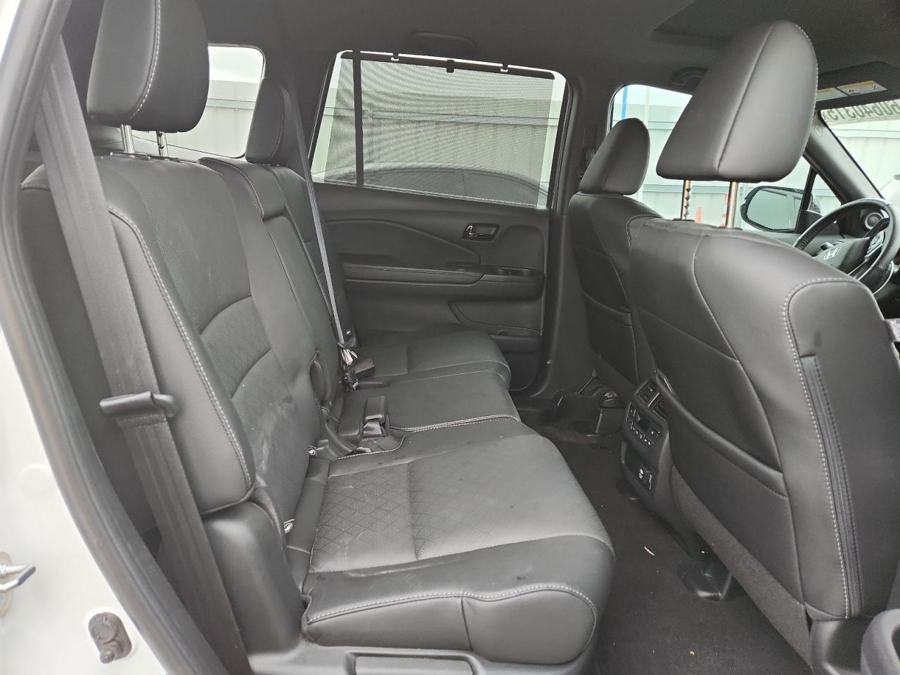 2022 Honda Passport Elite VIN: 5FNYF8H06NB006902 Lot: 60640315