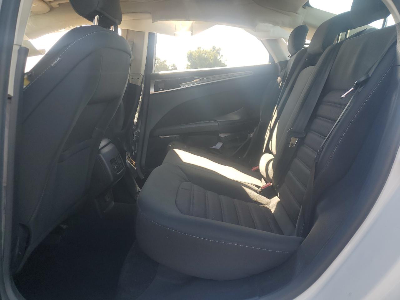 FORD FUSION 2017 VIN 3FA6P0LU7HR385949 zdjęcie 10