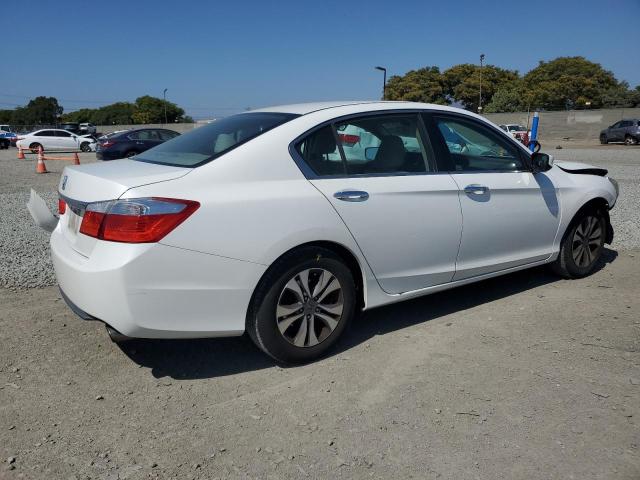  HONDA ACCORD 2015 Белый