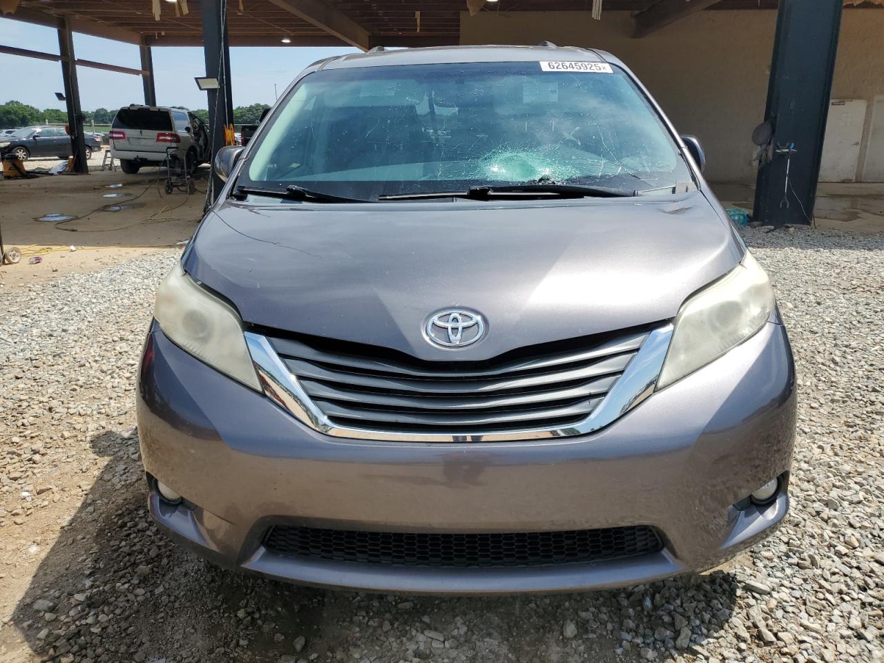 TOYOTA All Models 2014 VIN 5TDYK3DC4ES434882 фото 5
