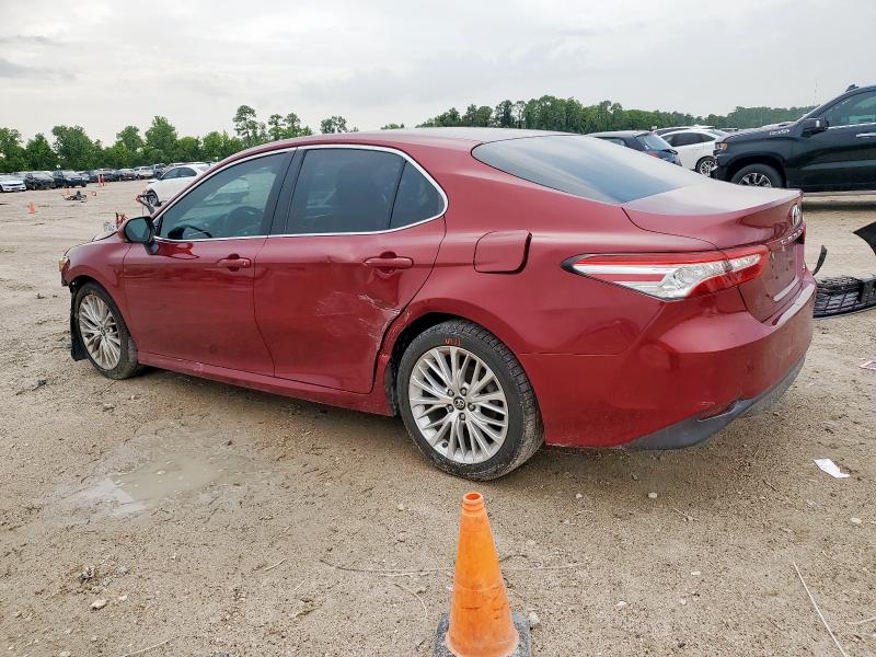  TOYOTA CAMRY 2018 Красный