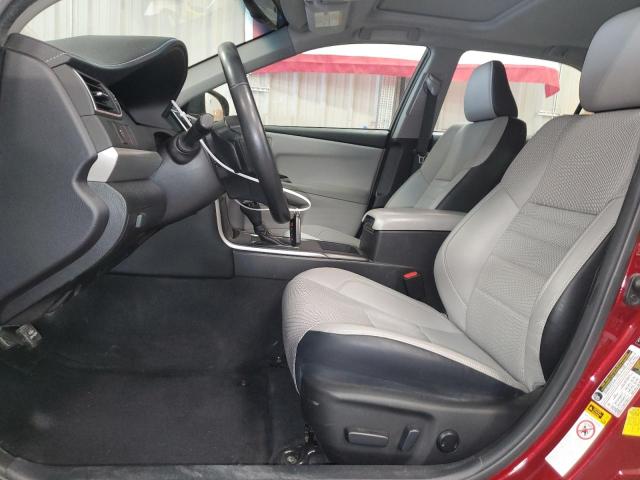 Sedans TOYOTA CAMRY 2017 Czerwony