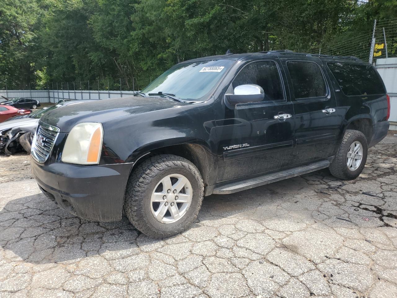 GMC YUKON 2011 VIN 1GKS2KE32BR400565