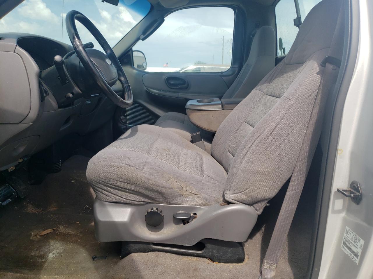 2003 Ford F150 VIN: 1FTRF07233KB38766 Lot: 60367375