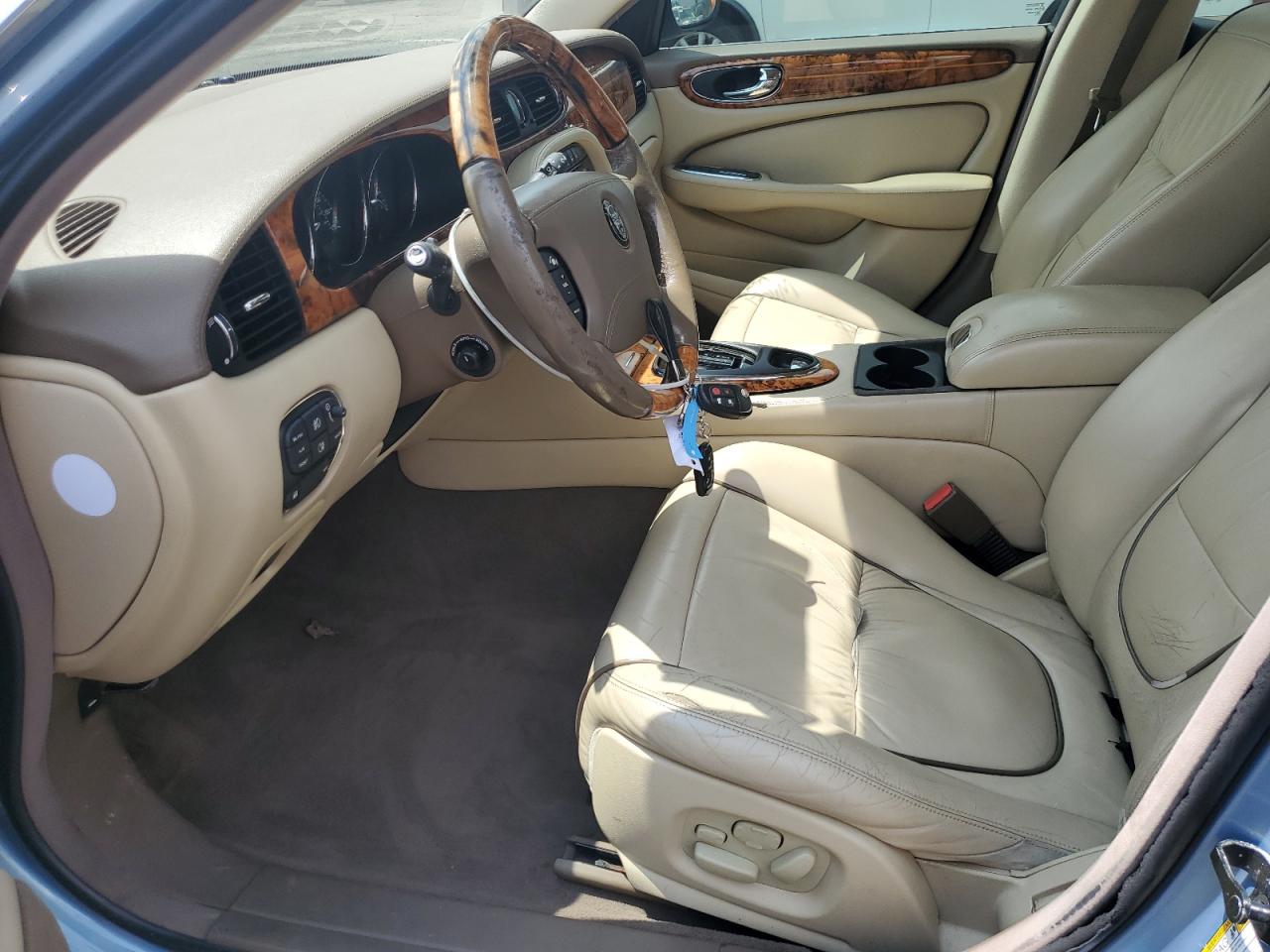 2007 Jaguar Vandenplas VIN: SAJWA82BX7SH15729 Lot: 60509185