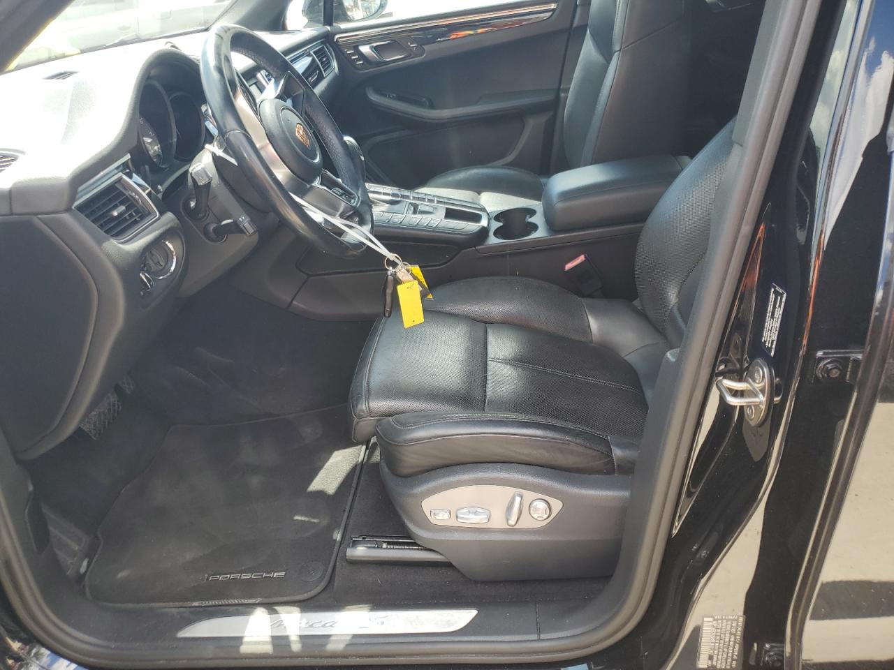 2015 Porsche Macan S VIN: WP1AB2A58FLB41747 Lot: 61950805