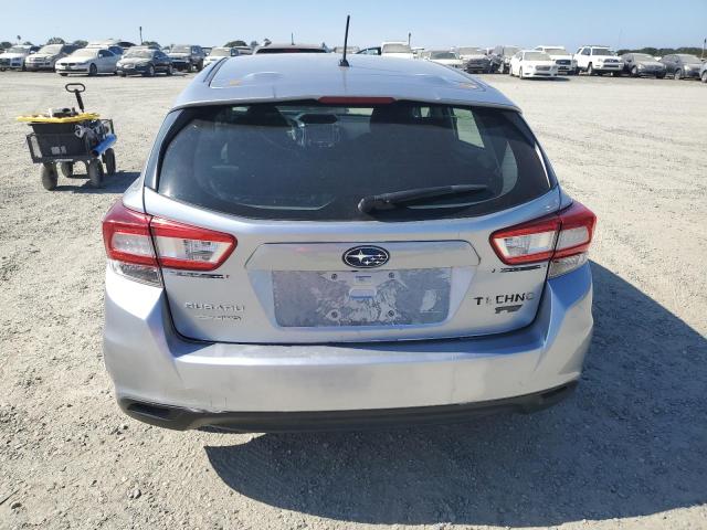  SUBARU IMPREZA 2018 Серебристый
