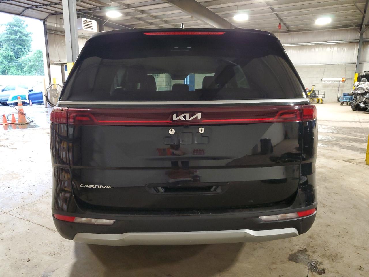 2023 Kia Carnival Lx VIN: KNDNB4H39P6212599 Lot: 62990825