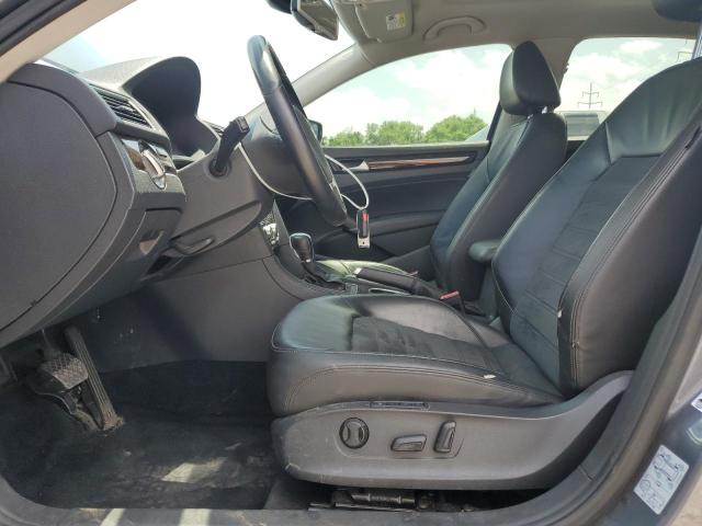  VOLKSWAGEN PASSAT 2014 Szary