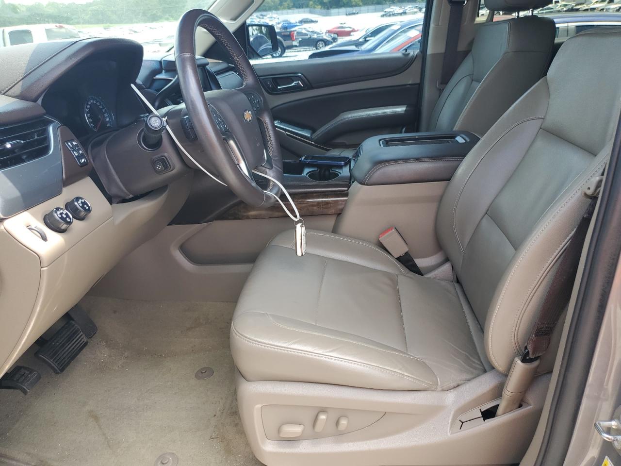 2017 Chevrolet Suburban K1500 Lt VIN: 1GNSKHKC3HR320503 Lot: 62588255