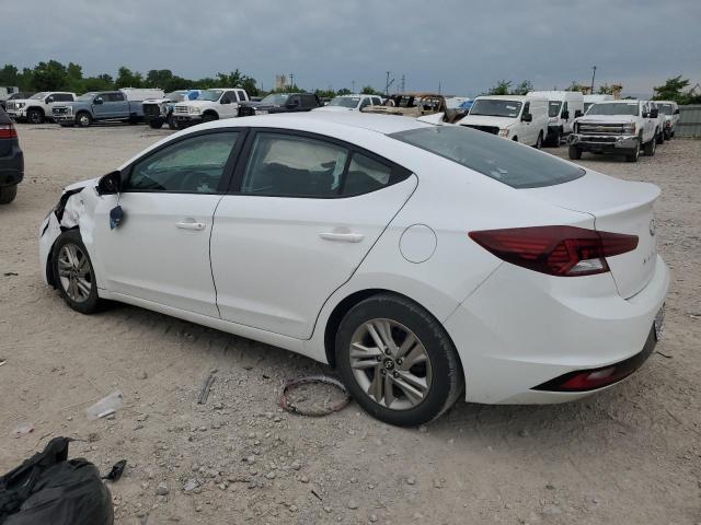 HYUNDAI ELANTRA 2019 Белы