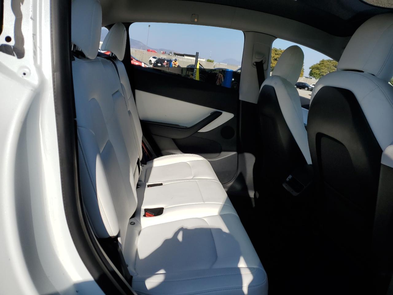 2021 Tesla Model Y VIN: 5YJYGDEE2MF072948 Lot: 62698685