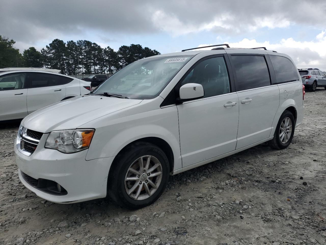 2018 Dodge Grand Caravan Sxt for Sale in Loganville, GA - Minor Dent/Scratches