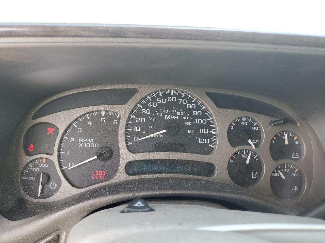 2005 GMC Yukon Denali VIN: 1GKEK63U45J136137 Lot: 62466665