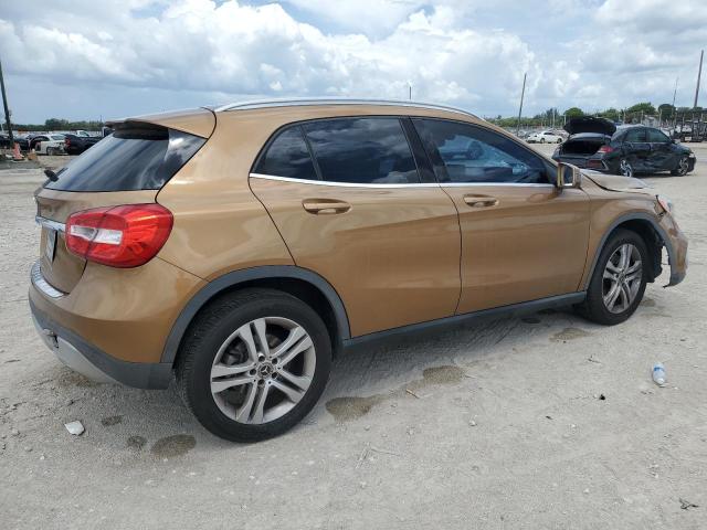  MERCEDES-BENZ GLA-CLASS 2018 Gold