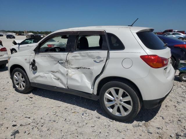 Parquets MITSUBISHI OUTLANDER 2015 Biały