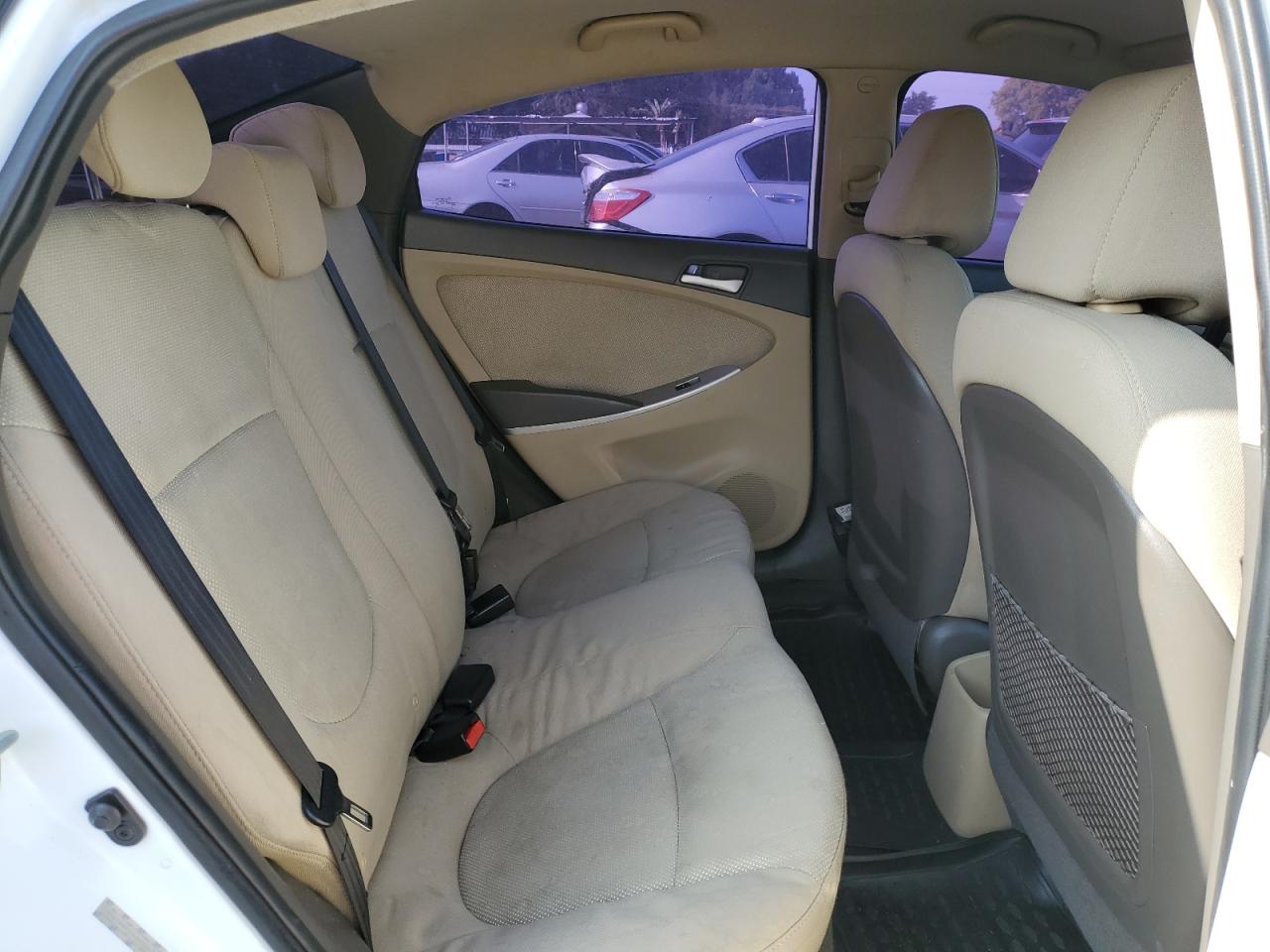 2013 Hyundai Accent Gls VIN: KMHCT4AE5DU445043 Lot: 62538095