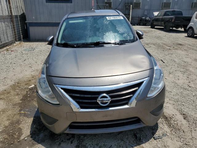  NISSAN VERSA 2017 Gray