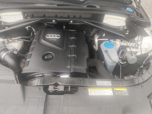 Паркетники AUDI Q5 2016 Белы