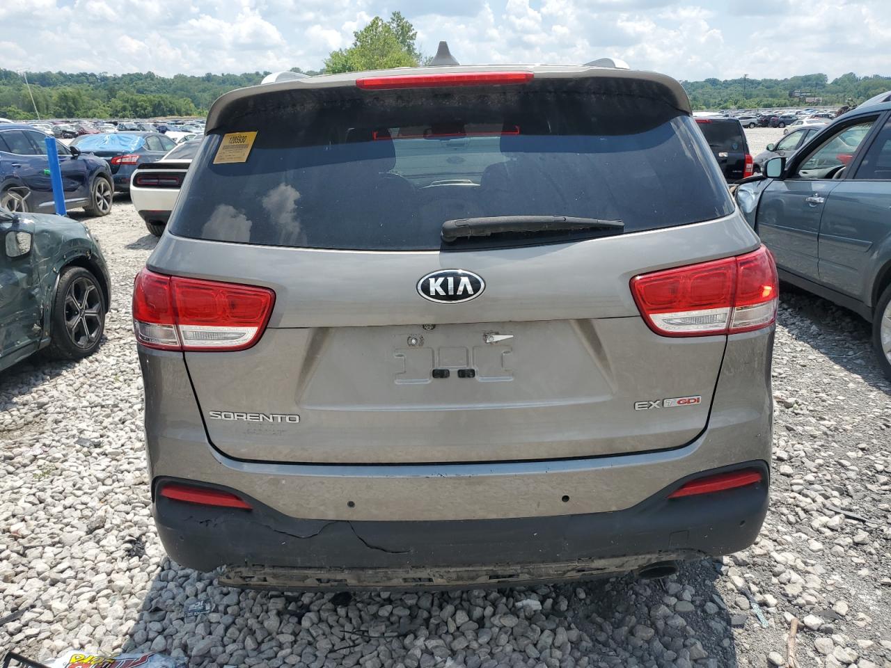 2016 Kia Sorento Ex VIN: 5XYPH4A1XGG018807 Lot: 62145345