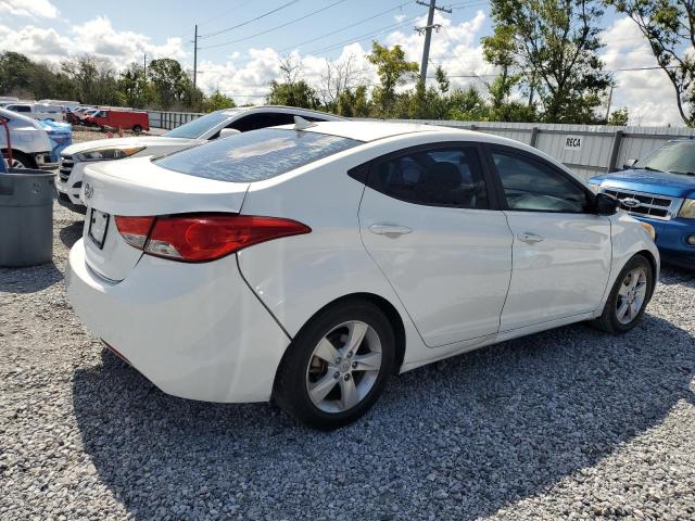  HYUNDAI ELANTRA 2013 Белы