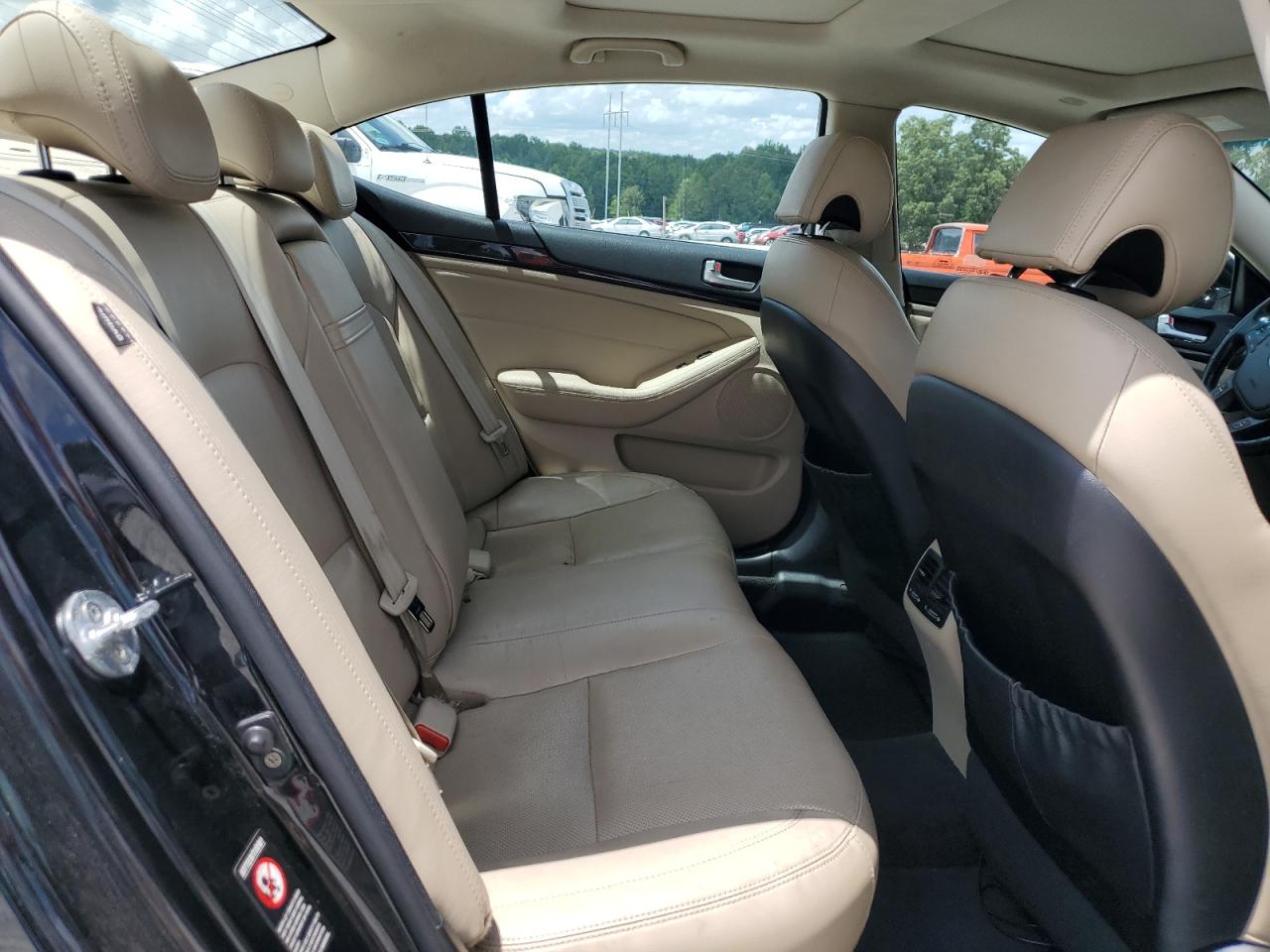 2015 Kia Cadenza Premium VIN: KNALN4D71F5181860 Lot: 61203465