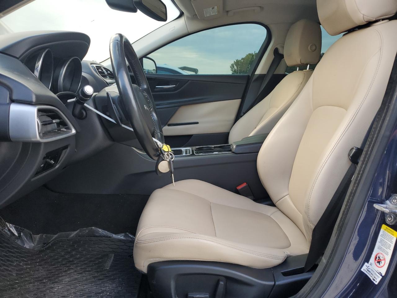 2017 Jaguar Xe VIN: SAJAR4BG1HA975433 Lot: 62372485