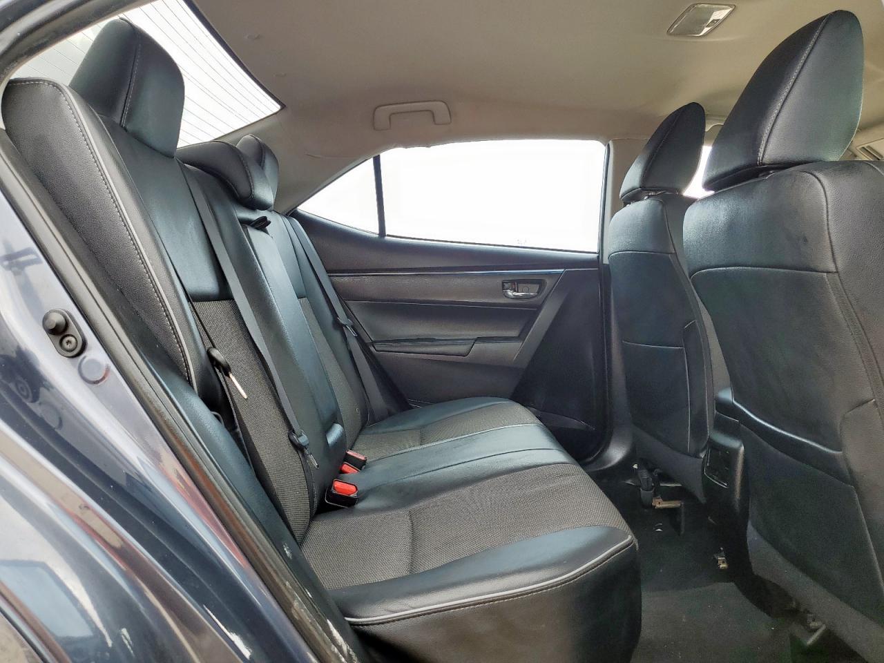2016 Toyota Corolla L VIN: 5YFBURHEXGP438185 Lot: 60461095