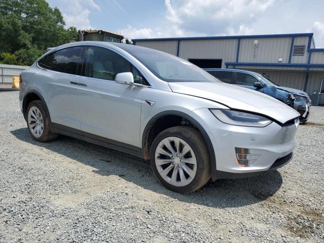  TESLA MODEL X 2017 Srebrny