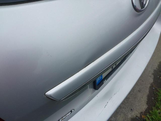2011 TOYOTA AURIS