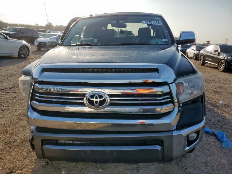  TOYOTA TUNDRA 2016 Black