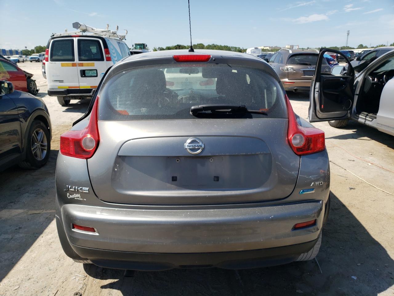 2014 Nissan Juke S VIN: JN8AF5MVXET363843 Lot: 62766355