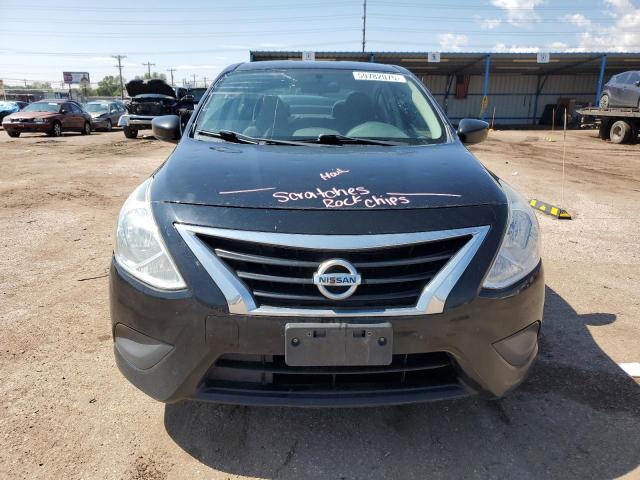  NISSAN VERSA 2017 Czarny