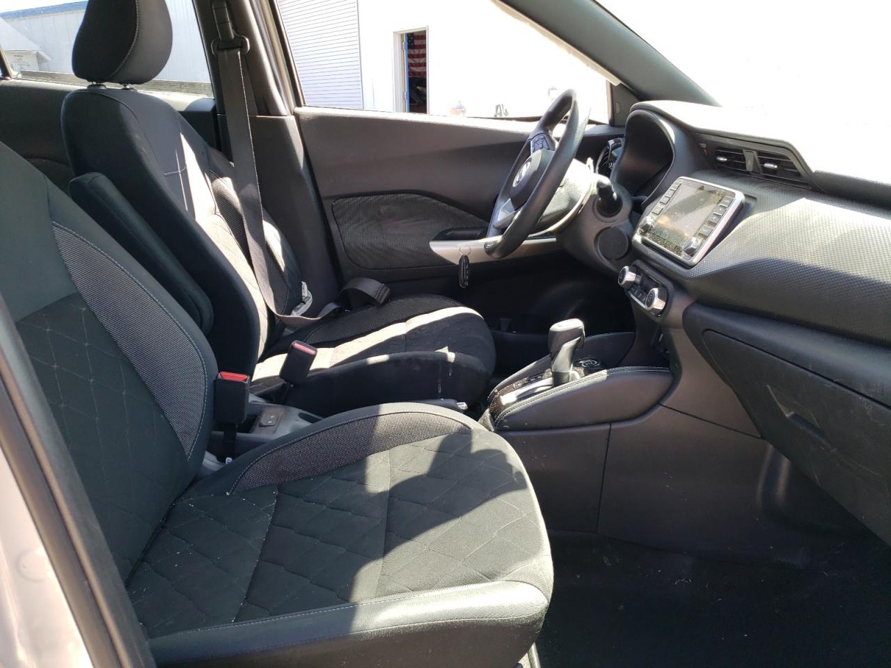 2020 Nissan Kicks Sv VIN: 3N1CP5CV3LL520670 Lot: 61921885