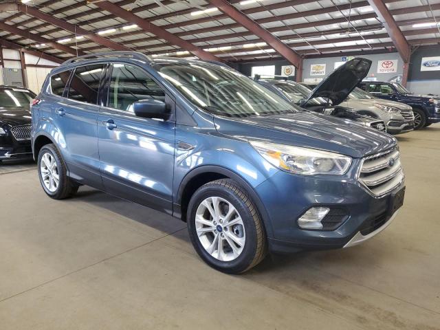  FORD ESCAPE 2018 Granatowy