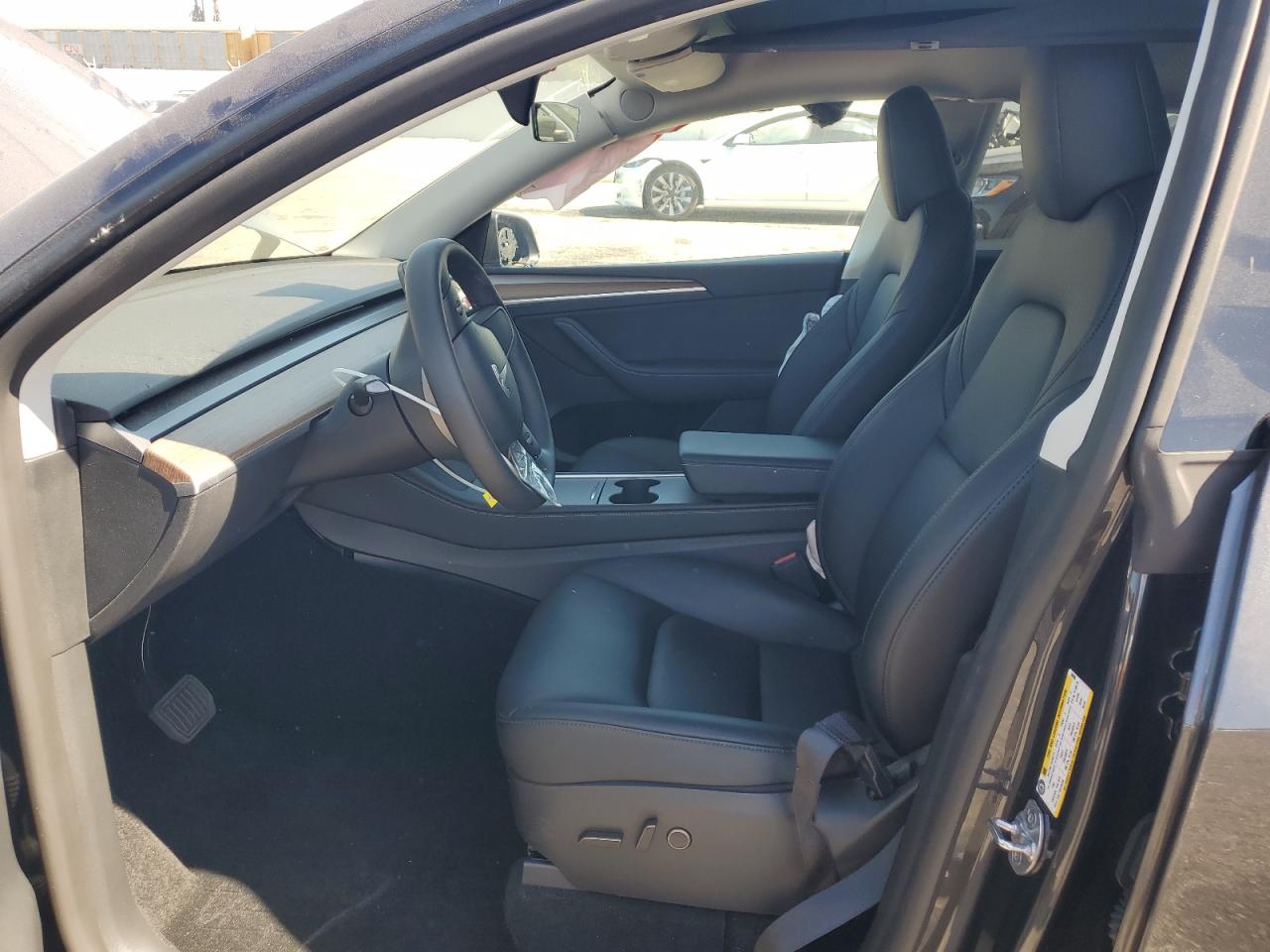 2025 Tesla Model Y VIN: 7SAYGDED3SF242855 Lot: 63055545