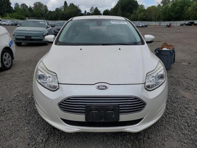  FORD FOCUS 2012 Biały
