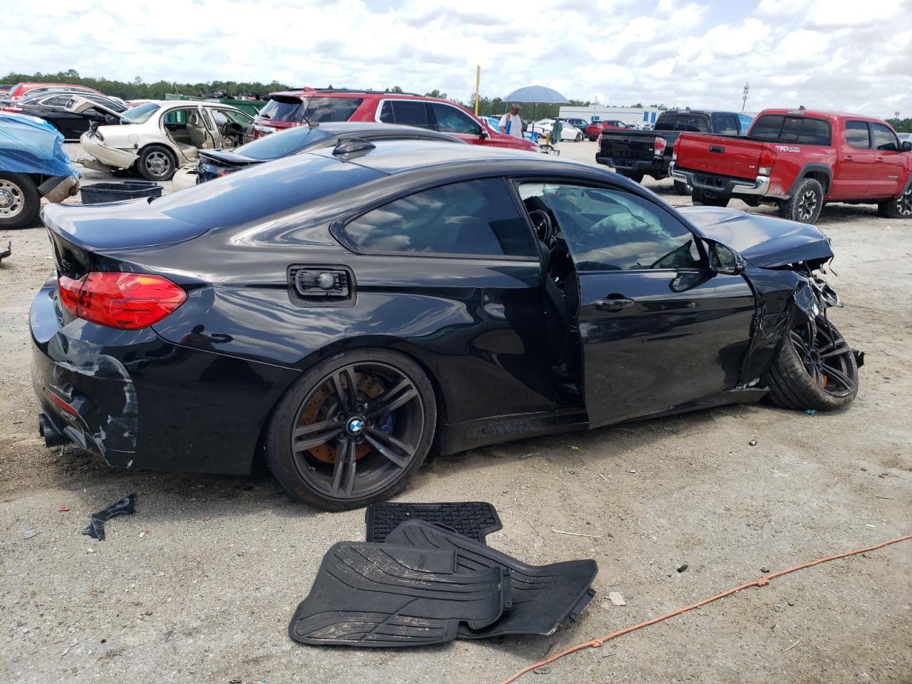 2015 BMW M4 VIN: WBS3R9C58FK332093 Lot: 59400375