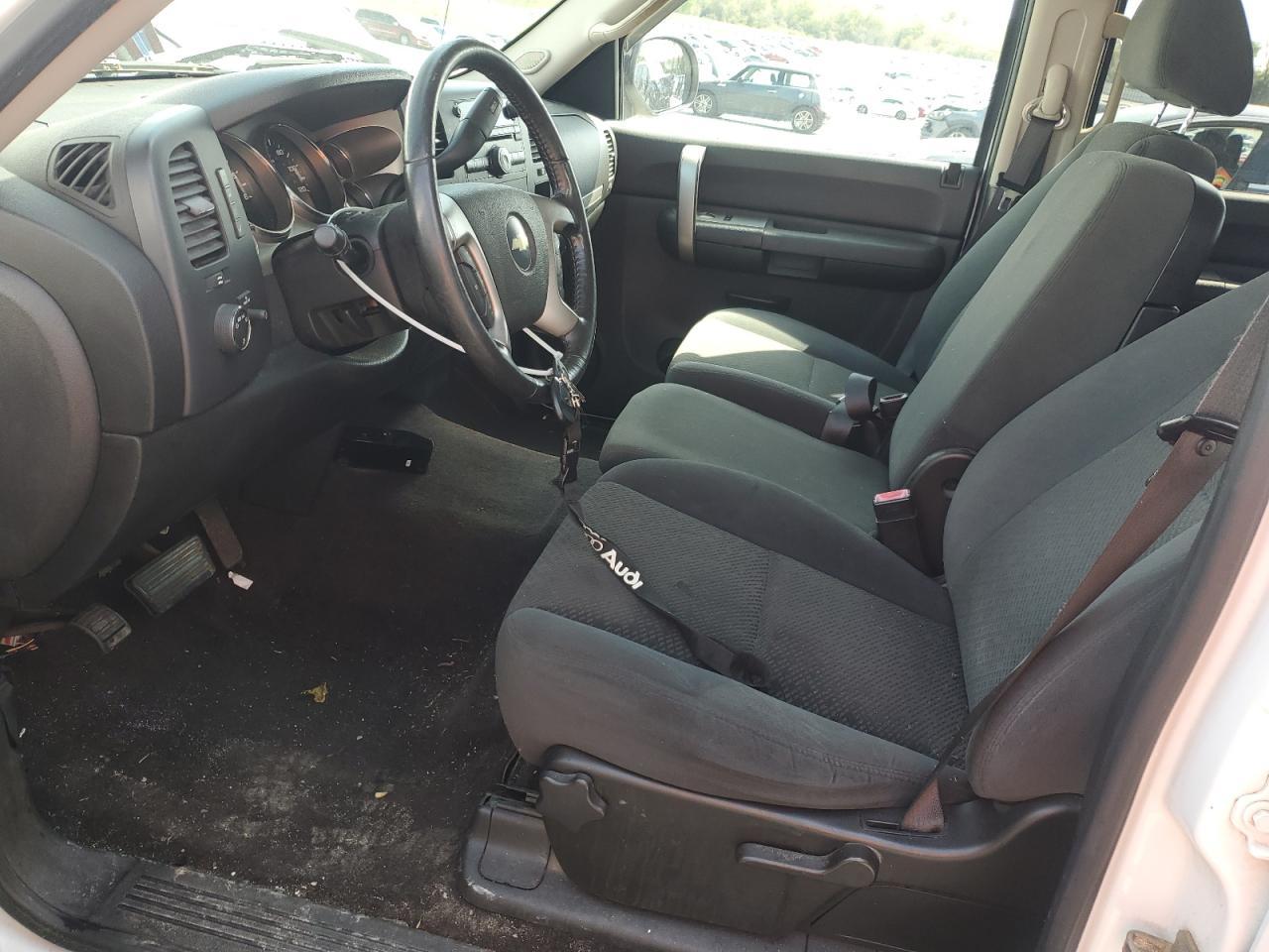 2008 Chevrolet Silverado C1500 VIN: 2GCEC13J281334151 Lot: 59548085