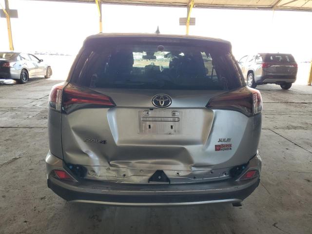  TOYOTA RAV4 2018 Серебристый
